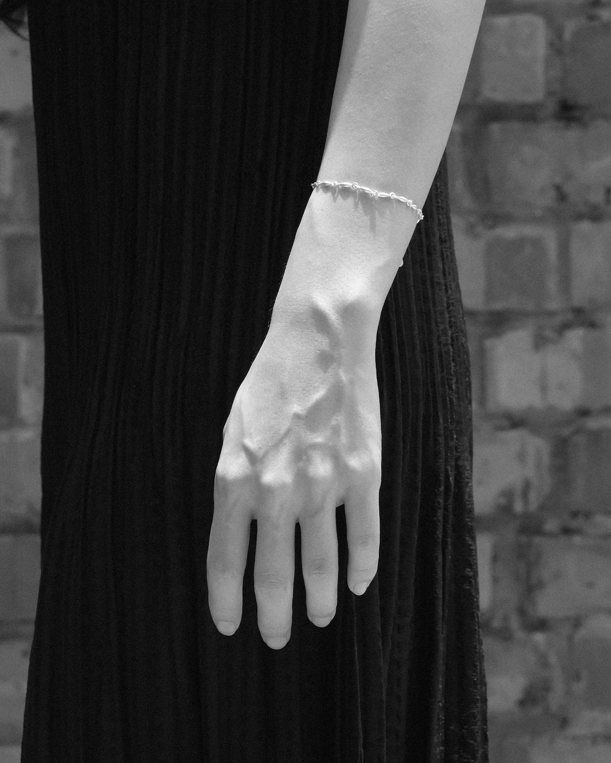 Seme Brushed Orzo Chain Bracelet