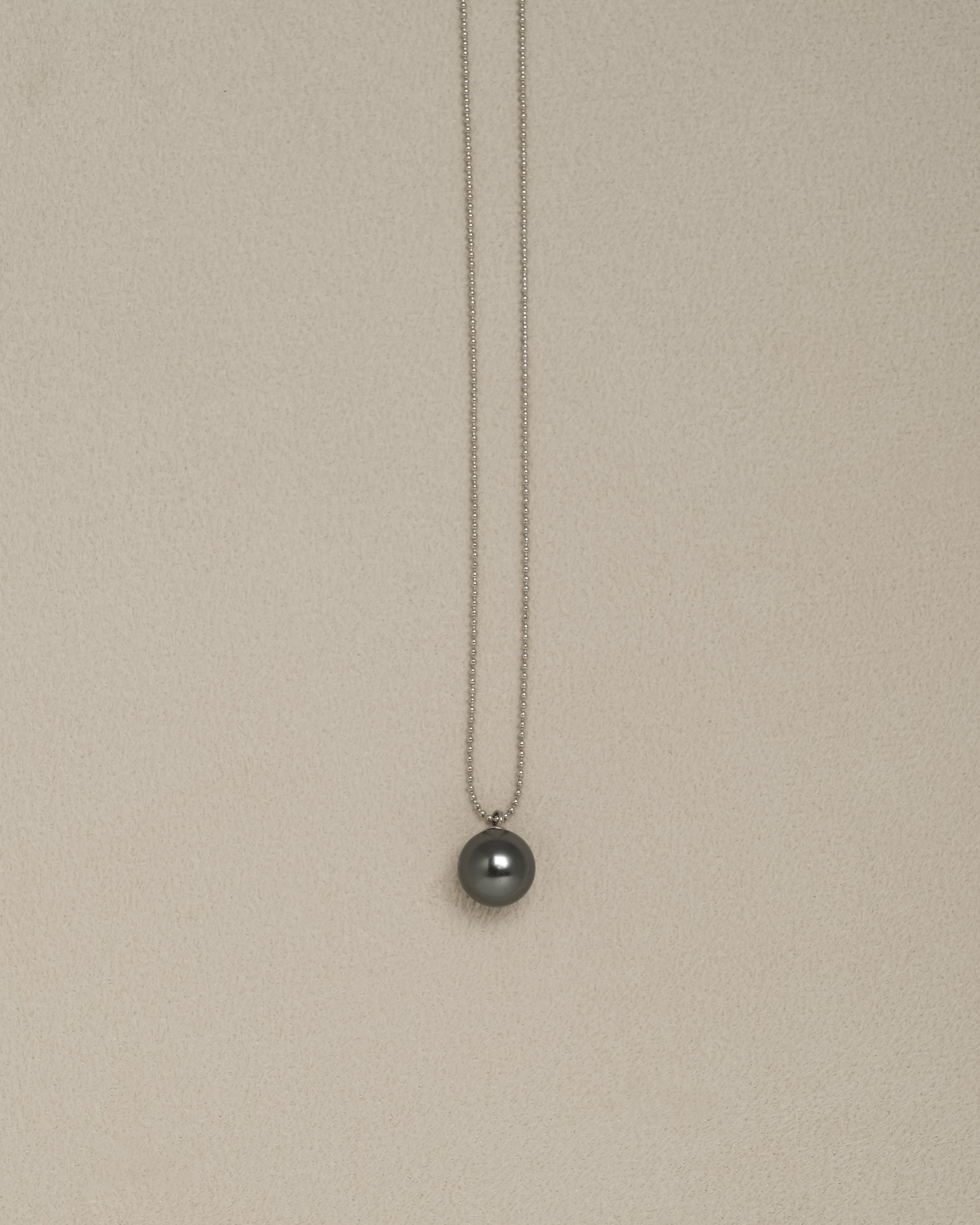 Noelia Single Pearl Pendant Necklace