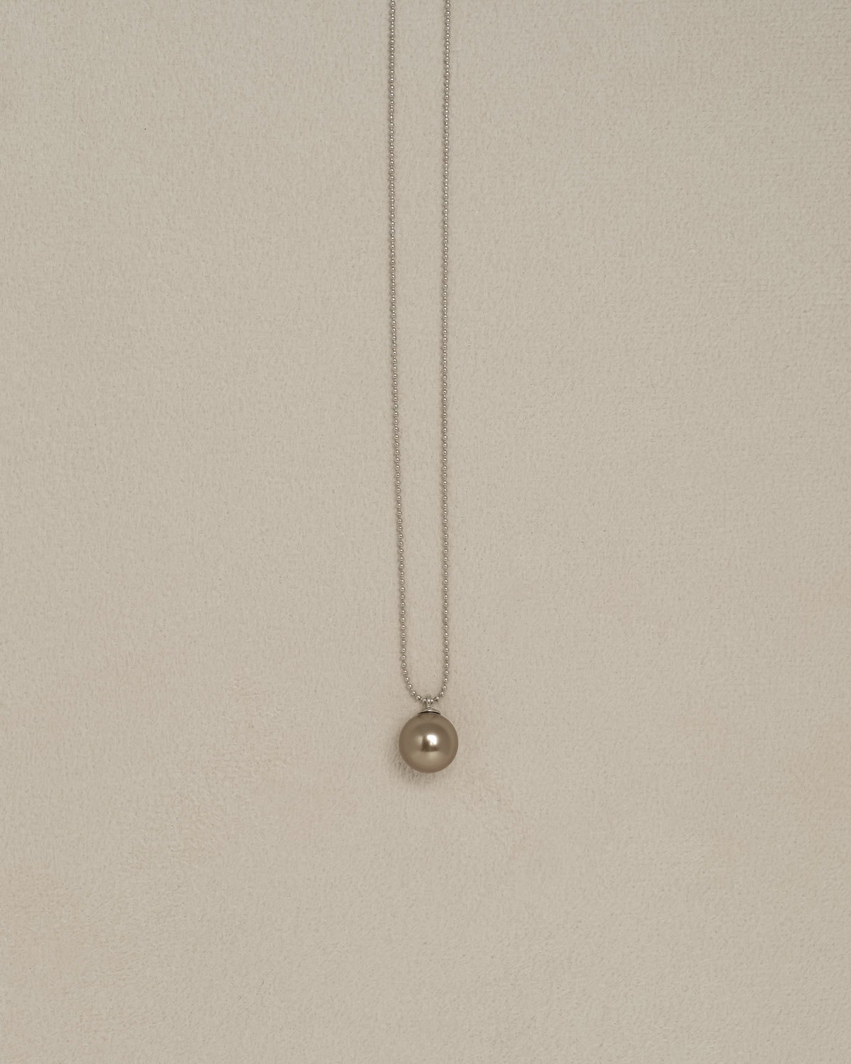 Noelia Single Pearl Pendant Necklace