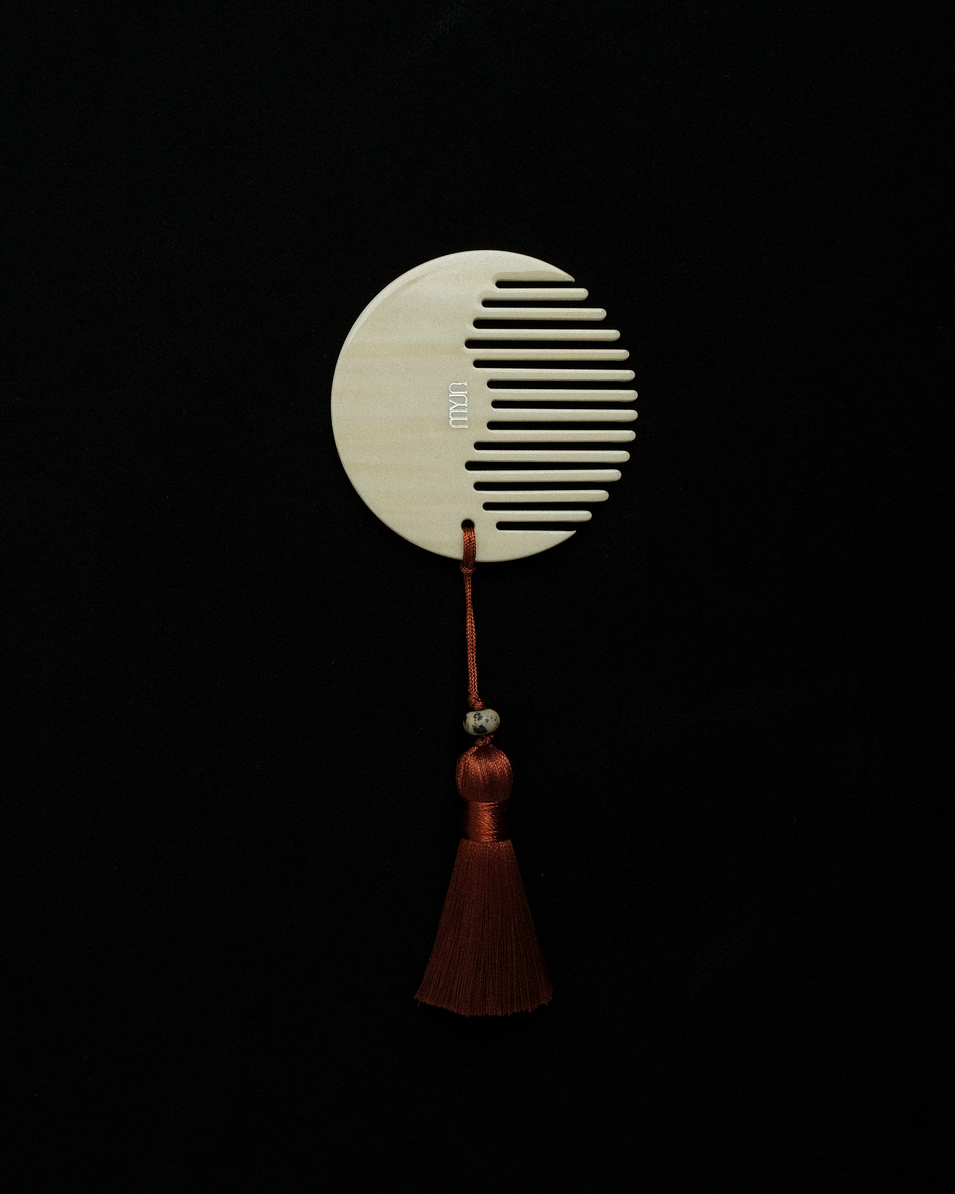 [GIFT] The Zhī Tassel Comb