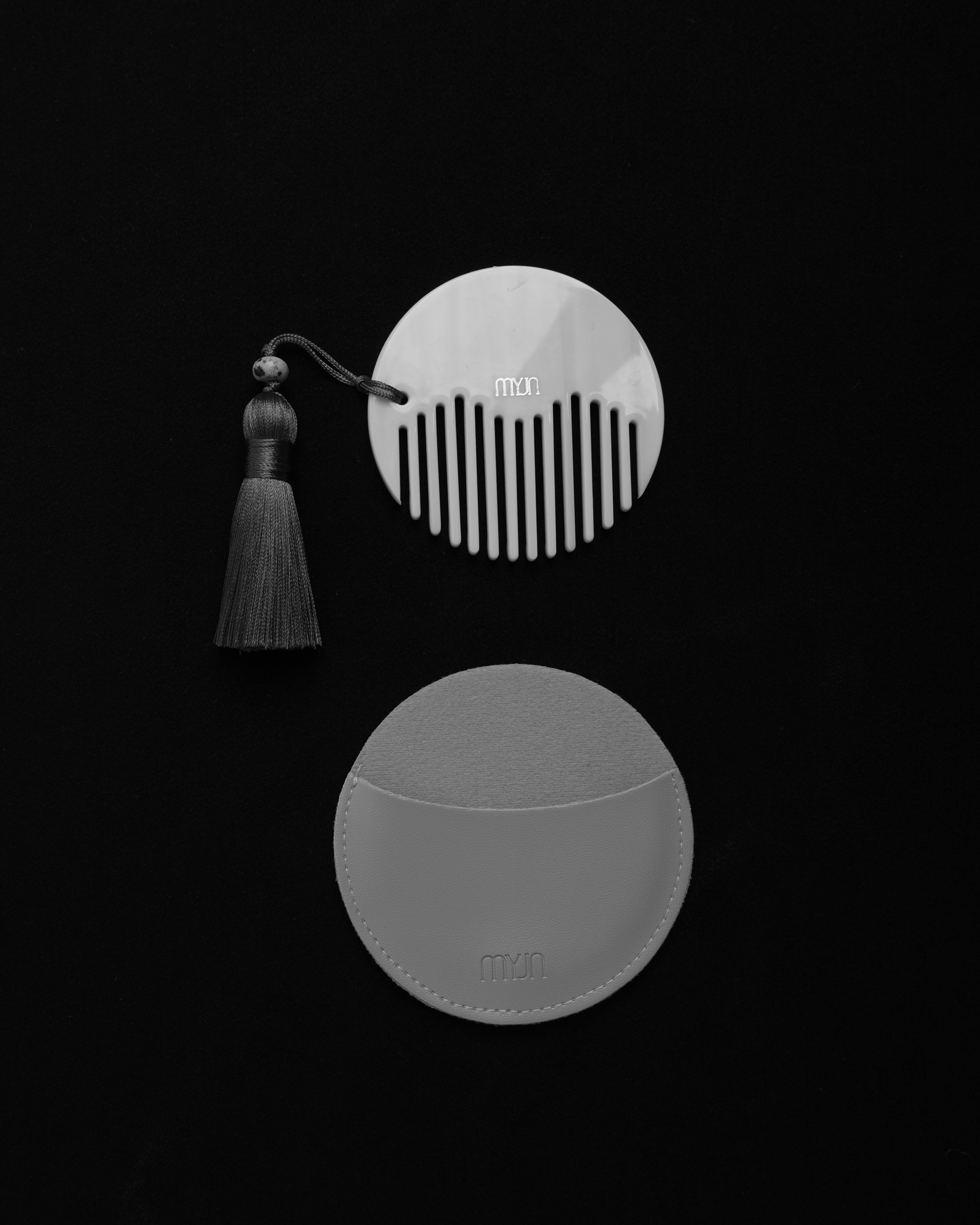 [GIFT] The Zhī Tassel Comb
