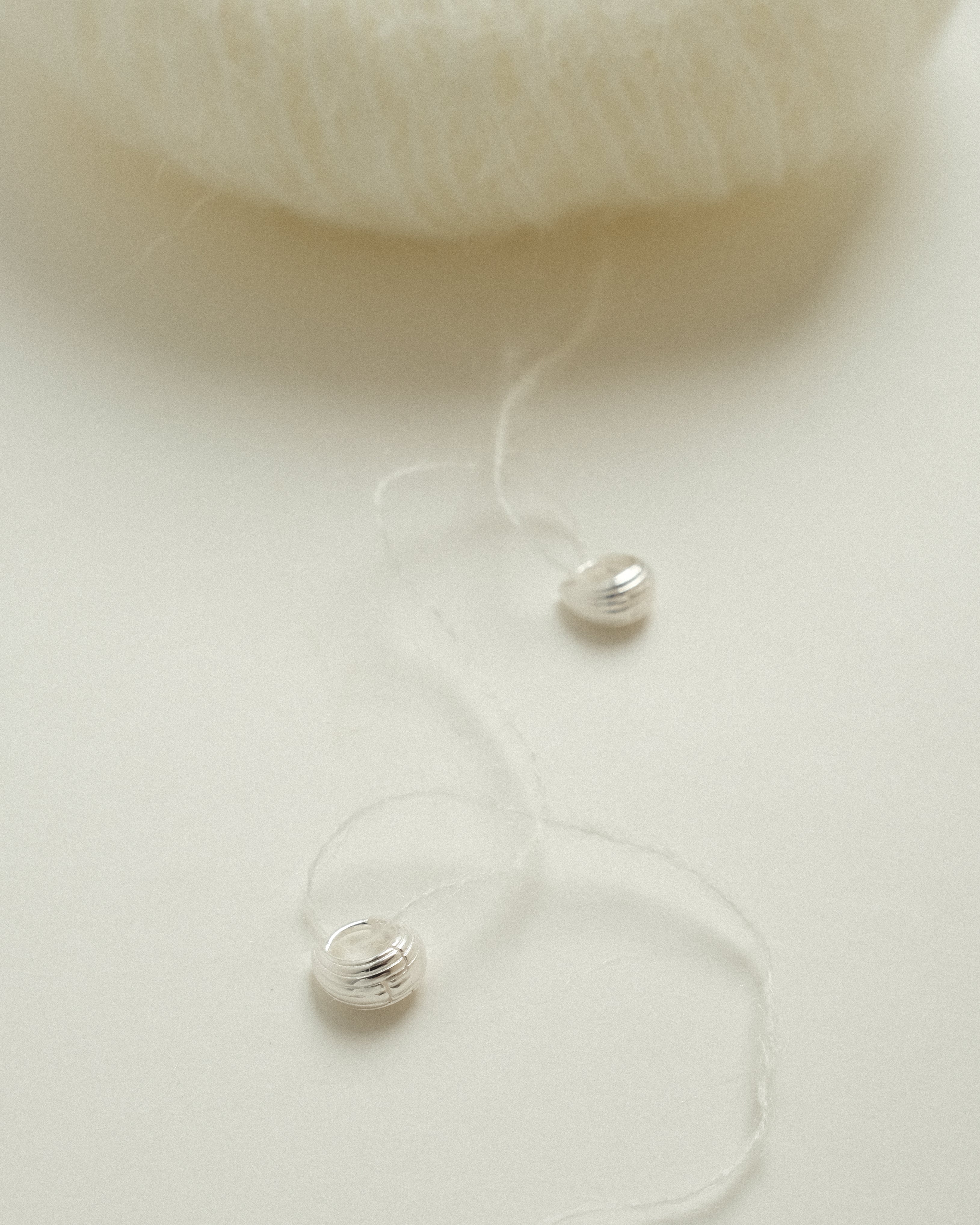 Tiny Sasha Ribbed Puffed Hoop Earrings