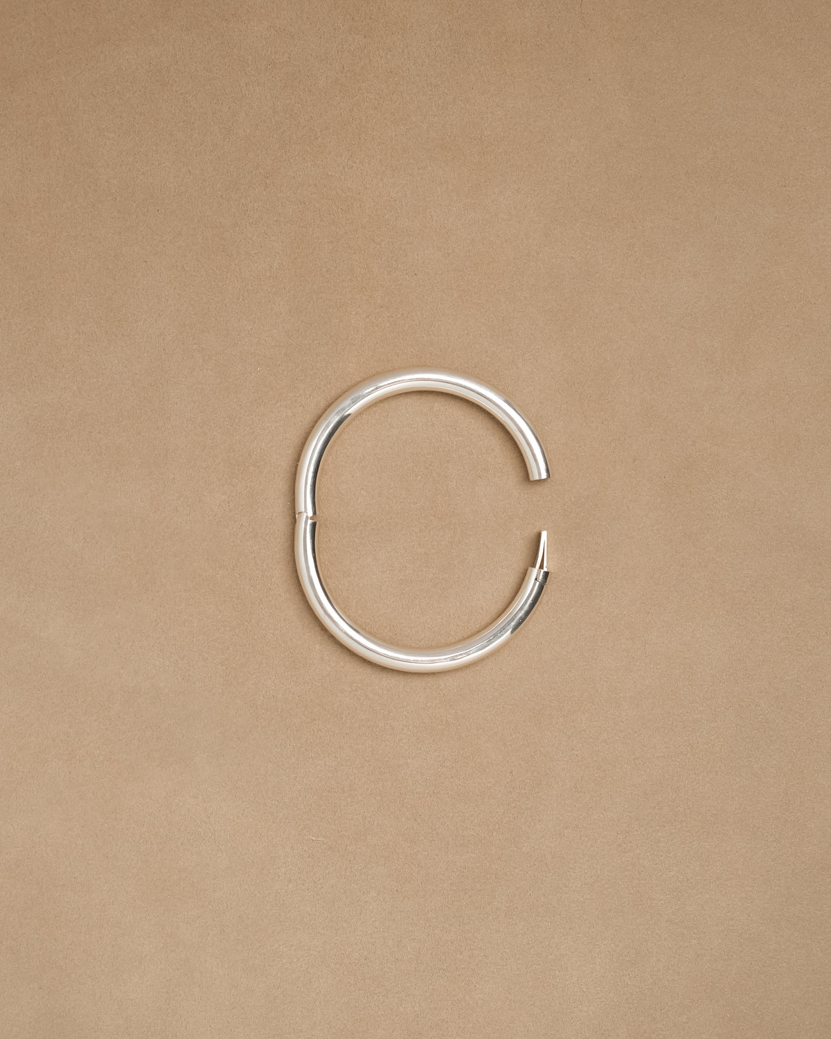 Bold Barbara Round Bangle