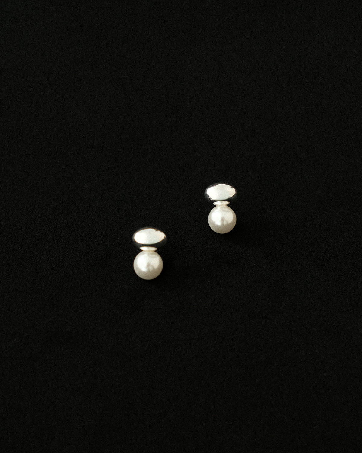 Medium Toia Pearl Stud Earrings