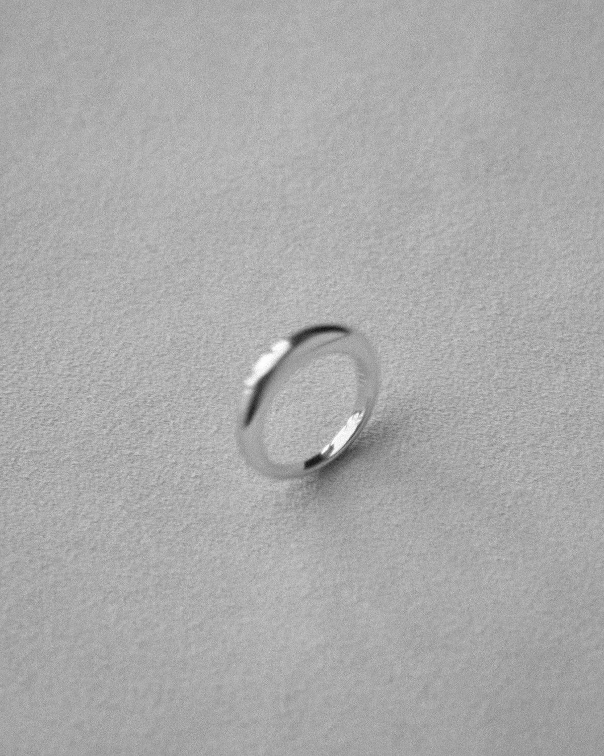 Kotahi Sculptural Band Ring