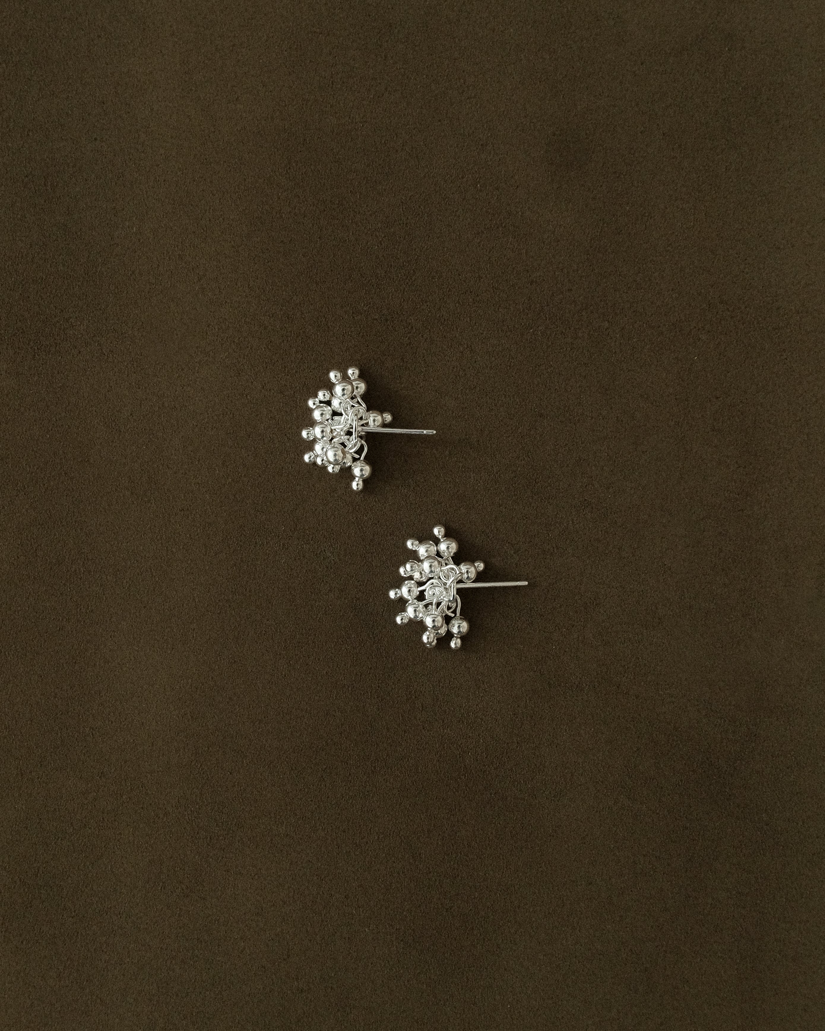 Orjae Snow Dangling Stud Earrings