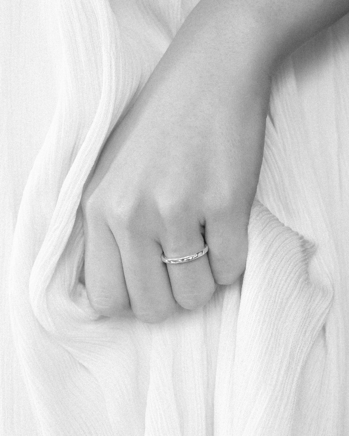 Sachi Hammered Band Ring