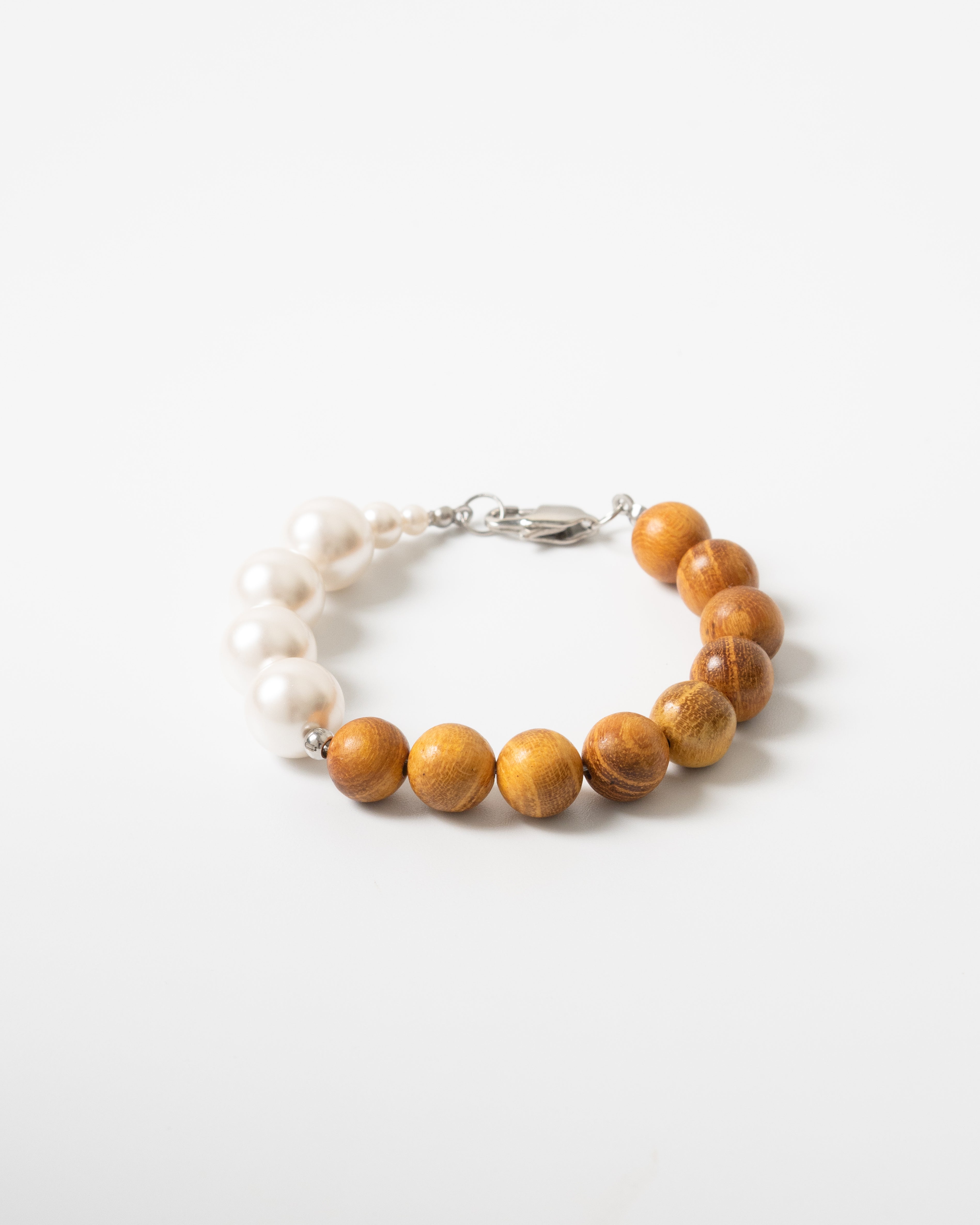 Eiren Grandeur Sandalwood Crystal Pearl Beaded Bracelet