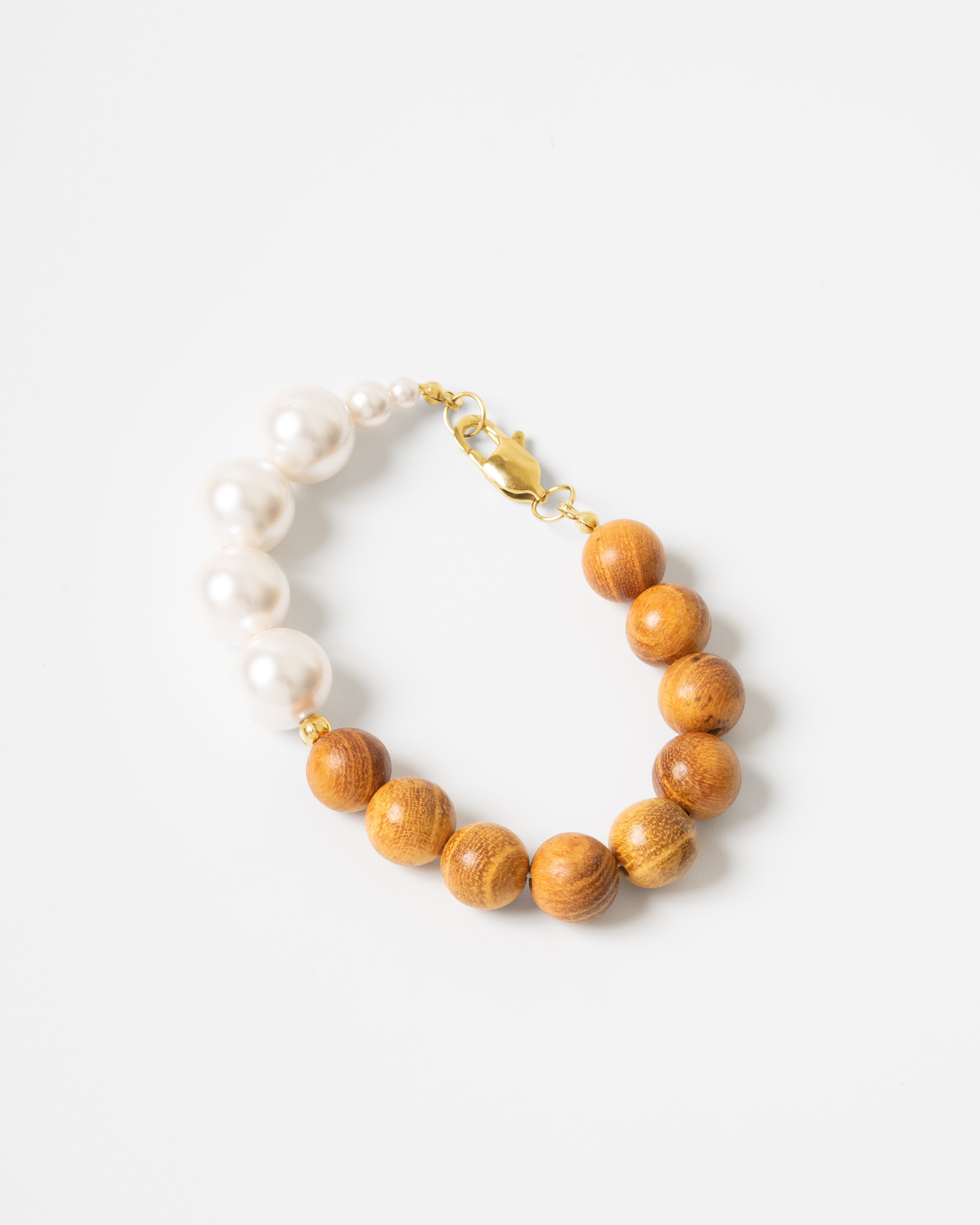 Eiren Grandeur Sandalwood Crystal Pearl Beaded Bracelet