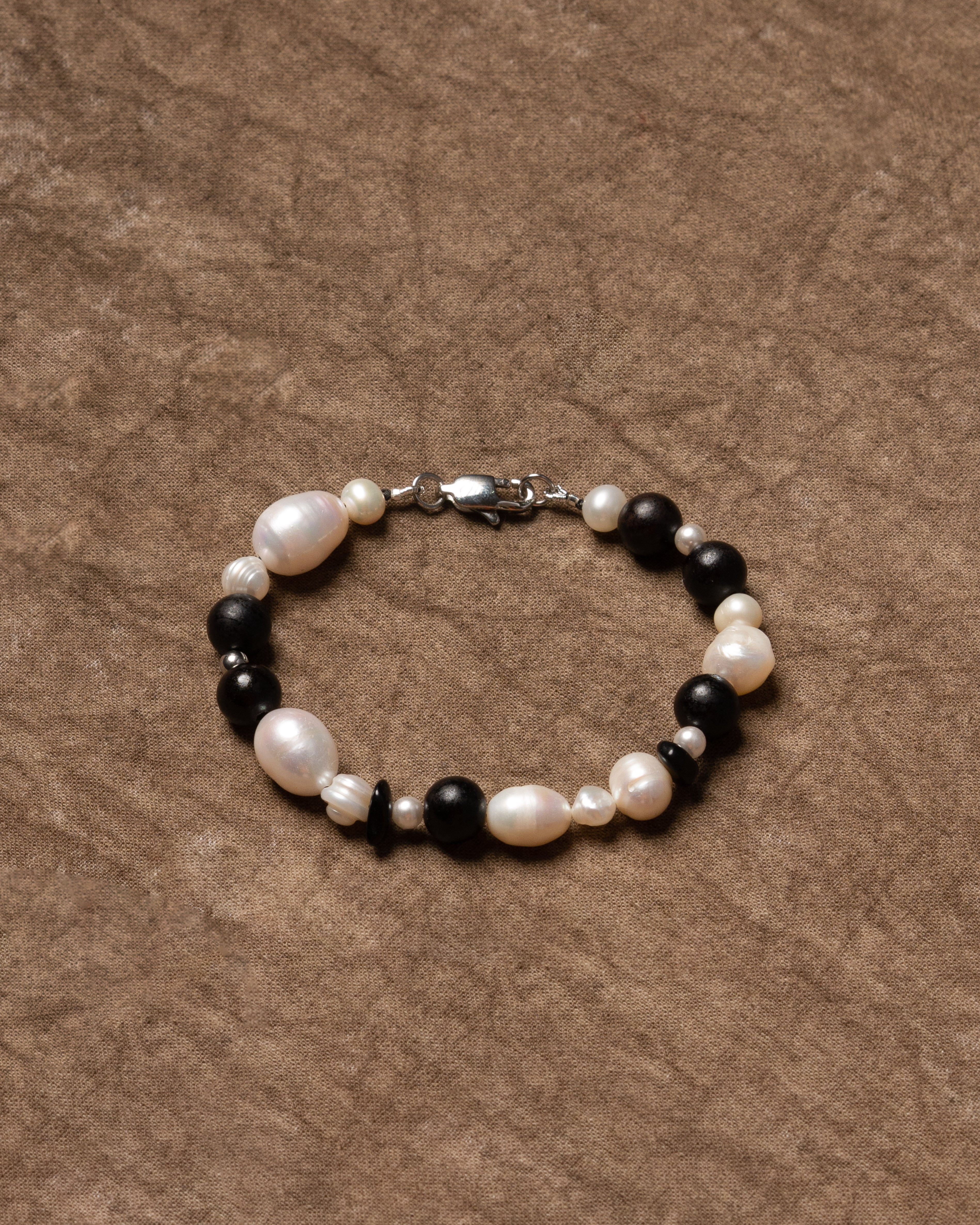 Nera Grand Ebony Pearl Beaded Bracelet