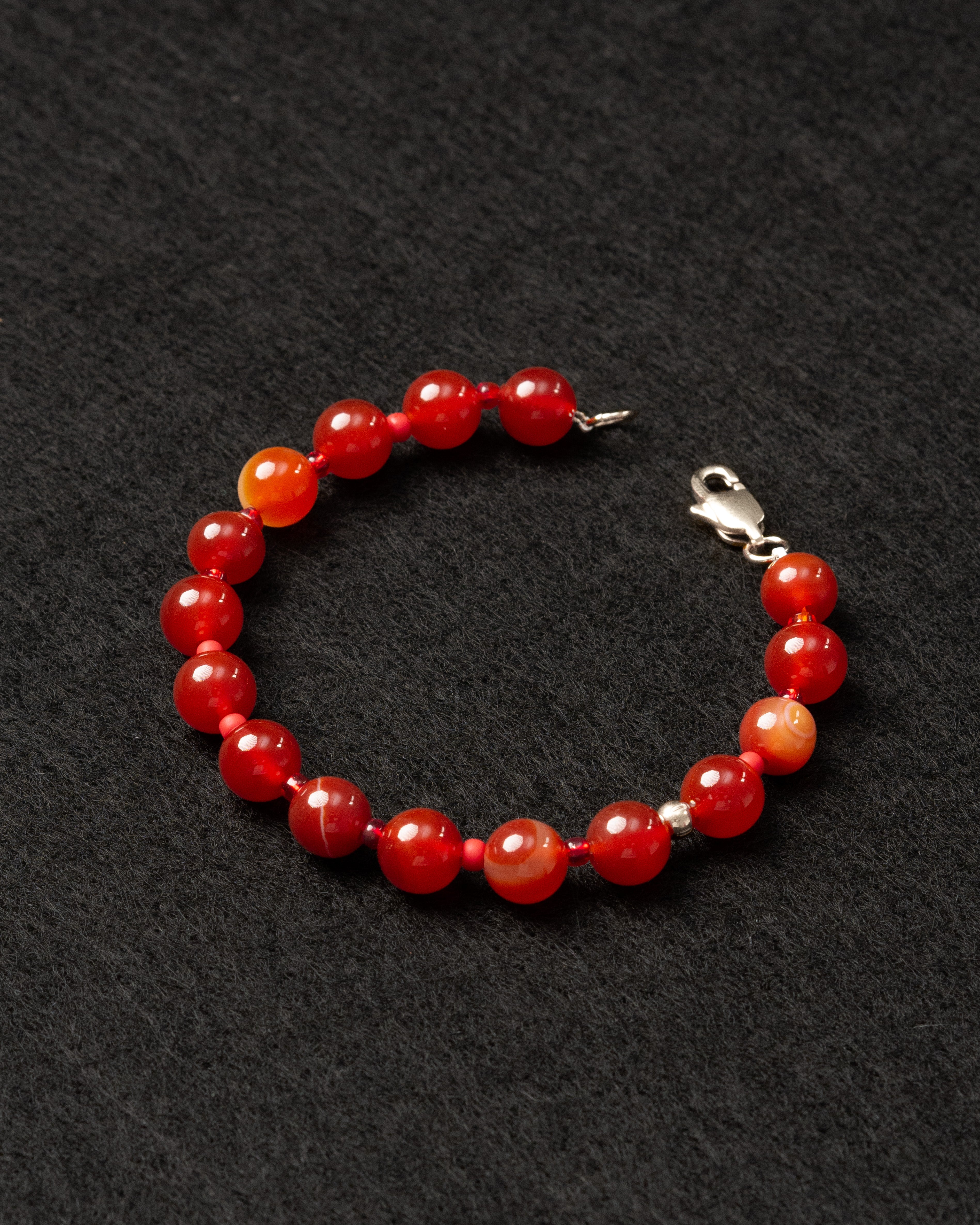 Ardor Grand Red Agate Beaded Bracelet