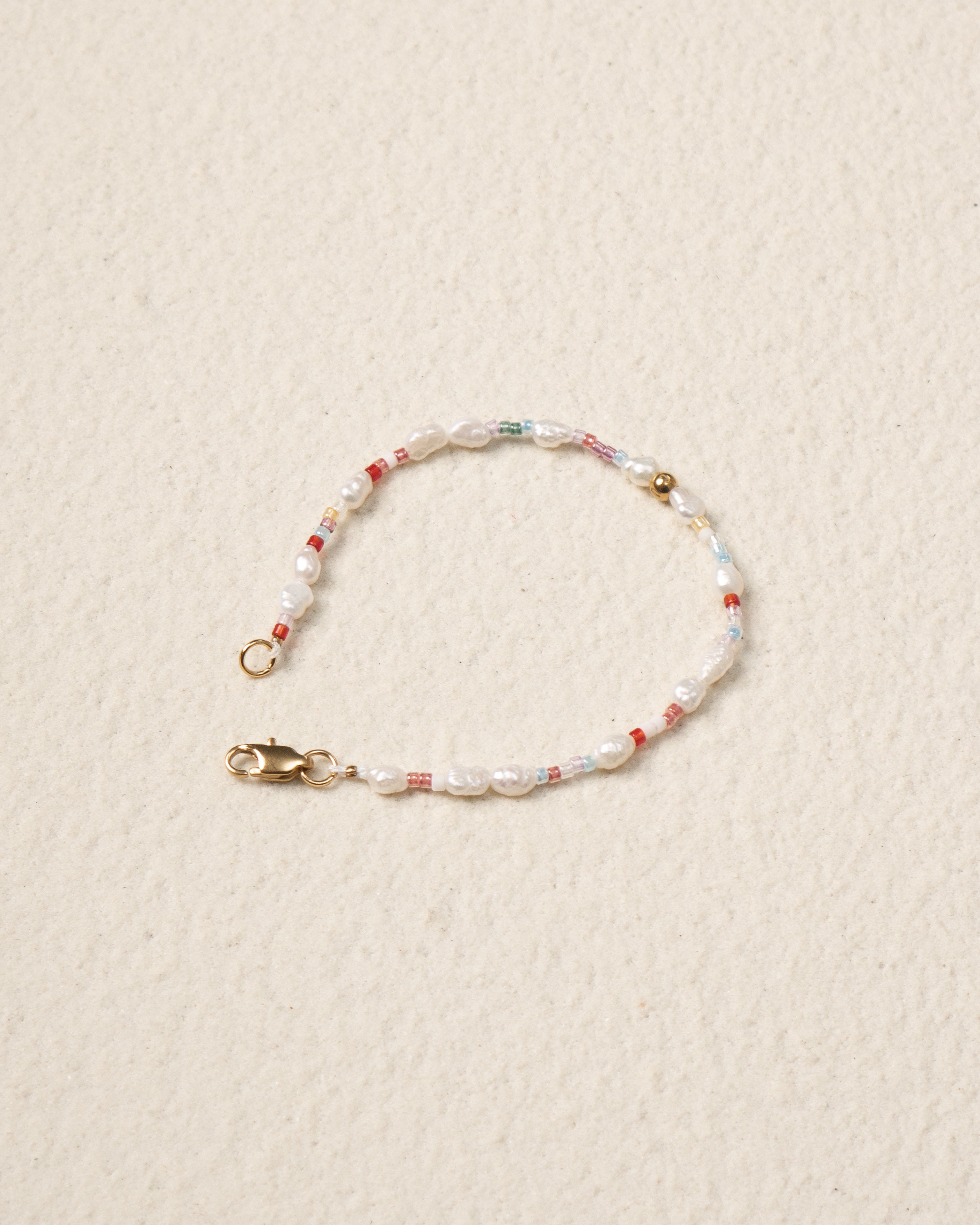 Lumo Petite Multicolor Pearl Bracelet