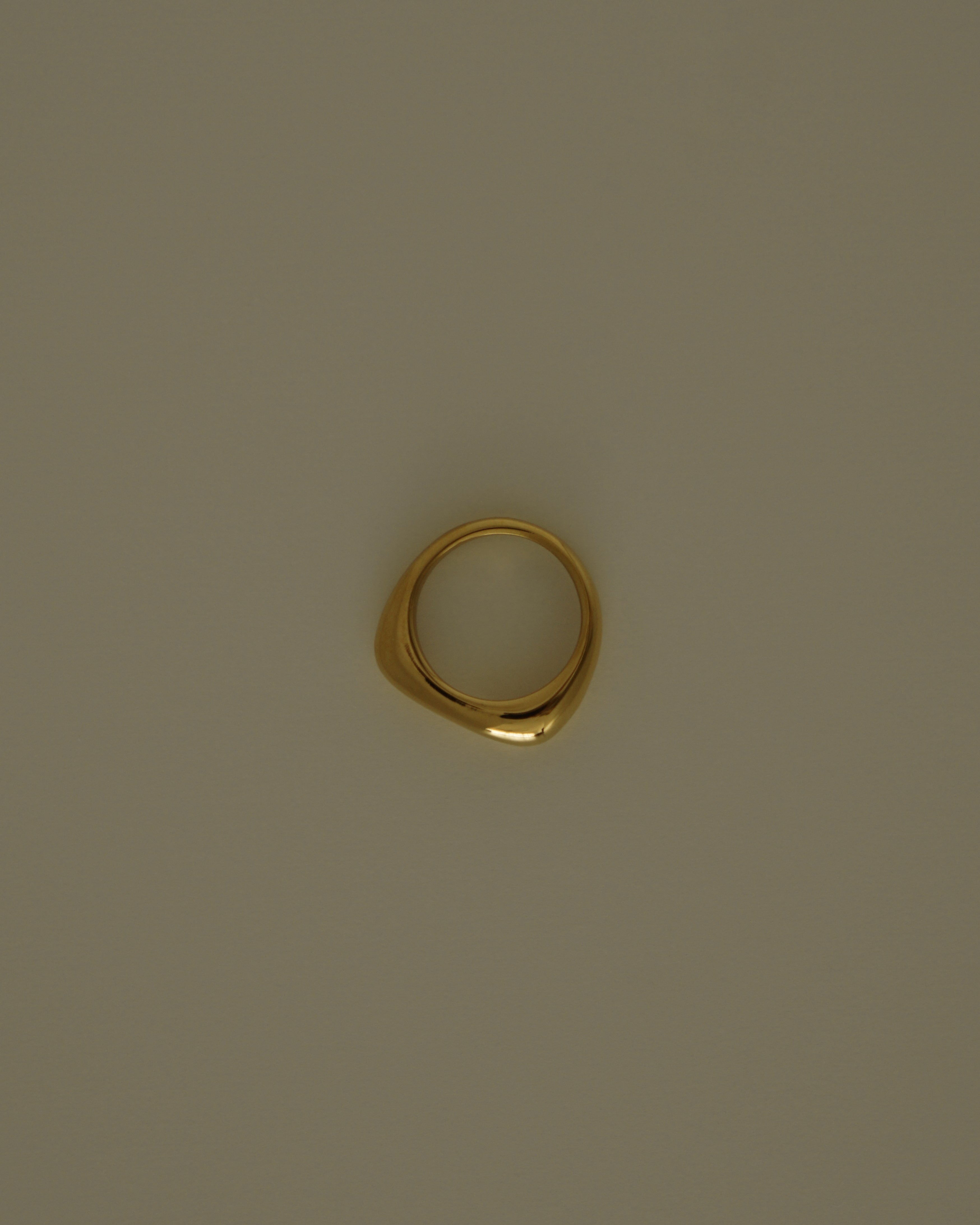 Odile Flat Arch Ring