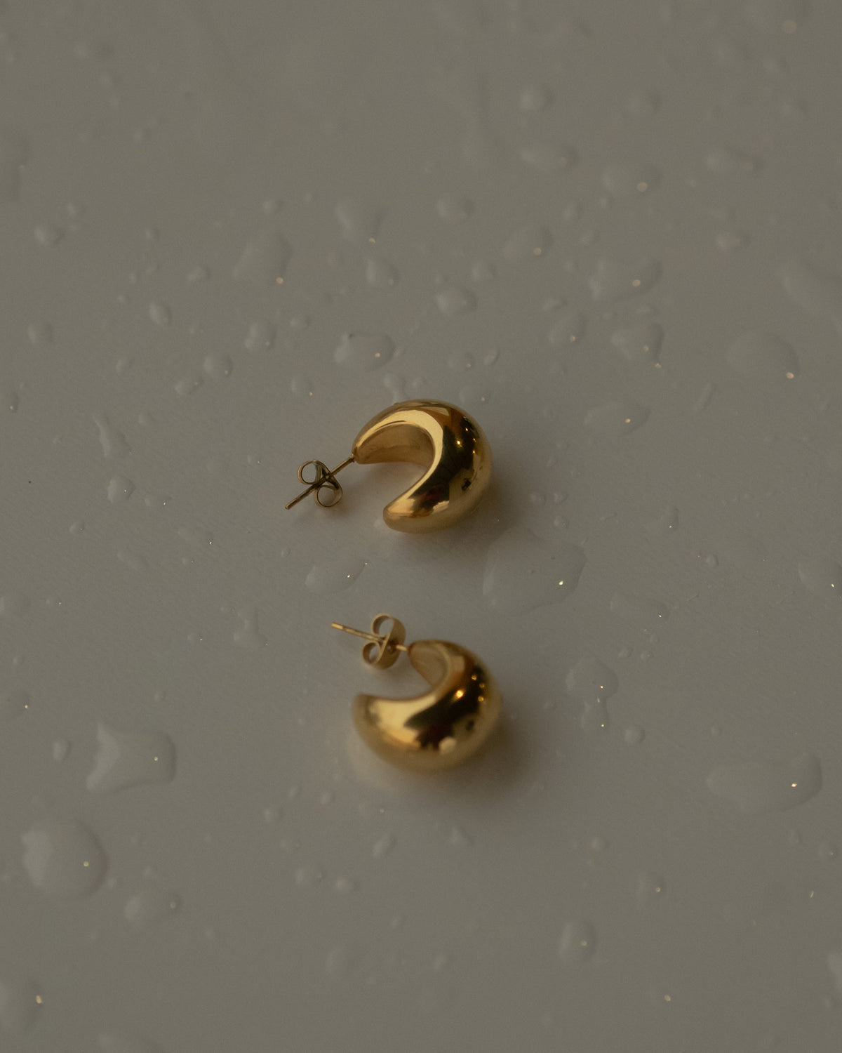 Mini Ida Bold Dome Stud Earrings