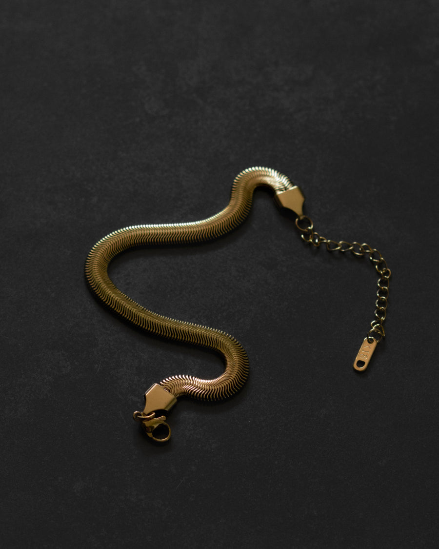 Shadi Bold Herringbone Chain Bracelet