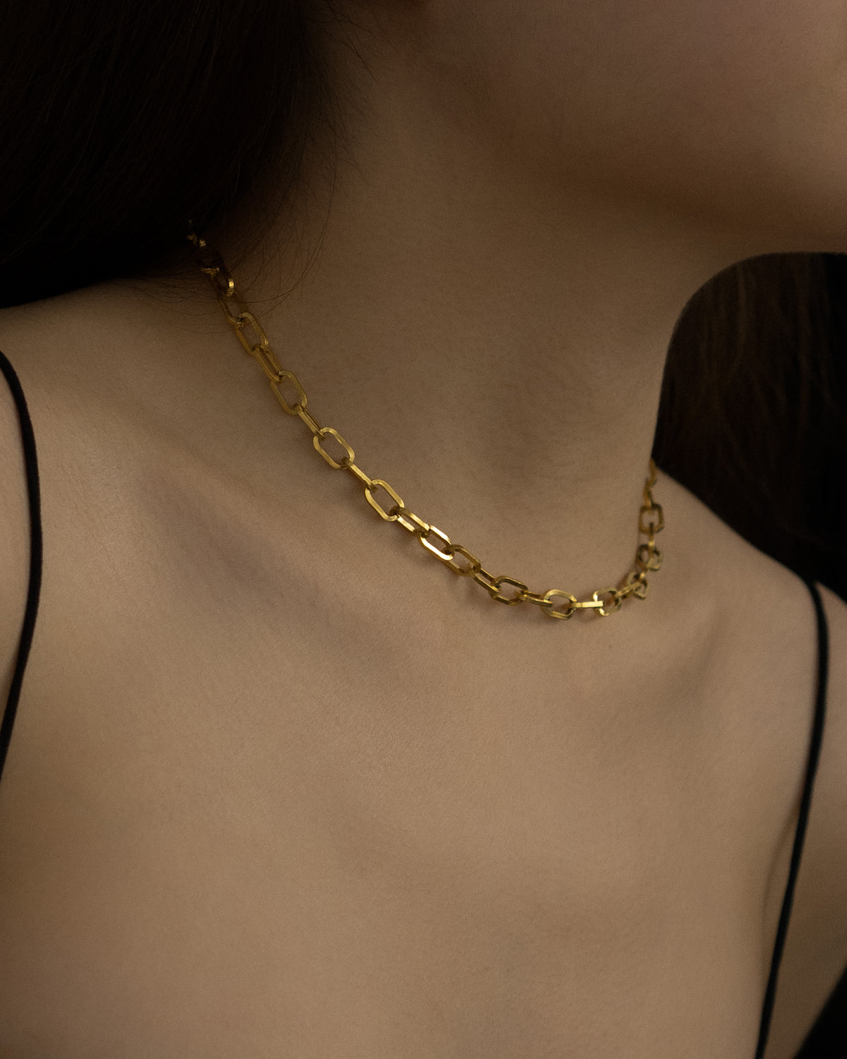 Ava Bold Chain Choker