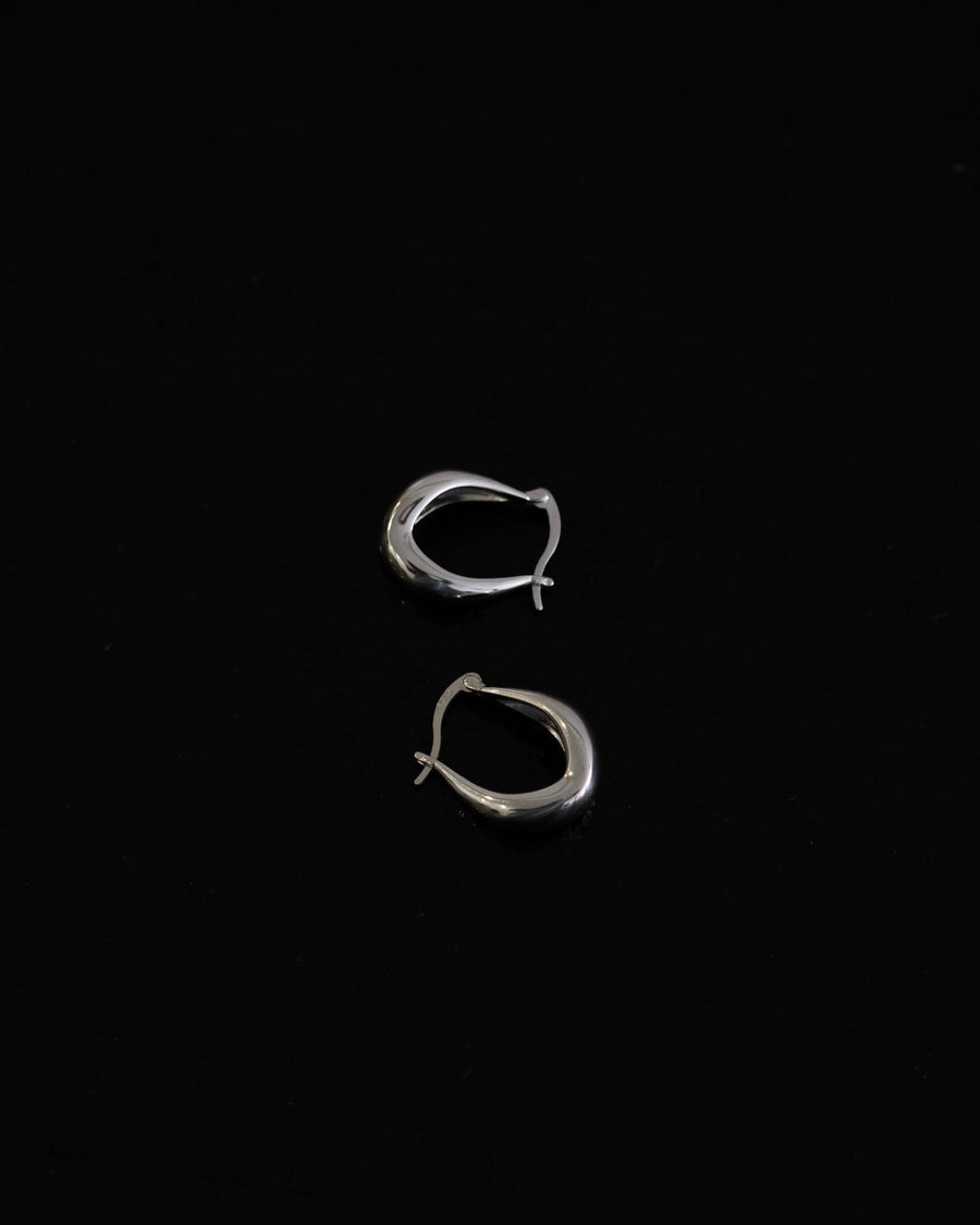 Herra Mini Curved Hoop Earrings