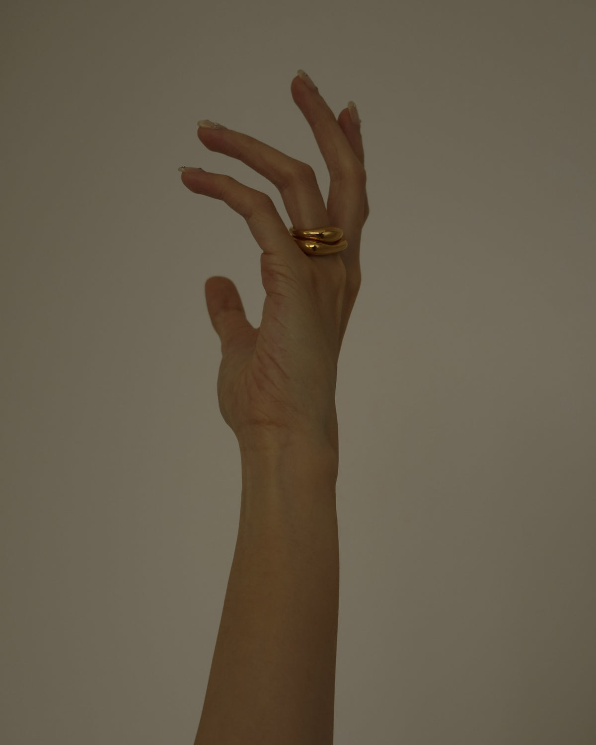 Odile Flat Arch Ring
