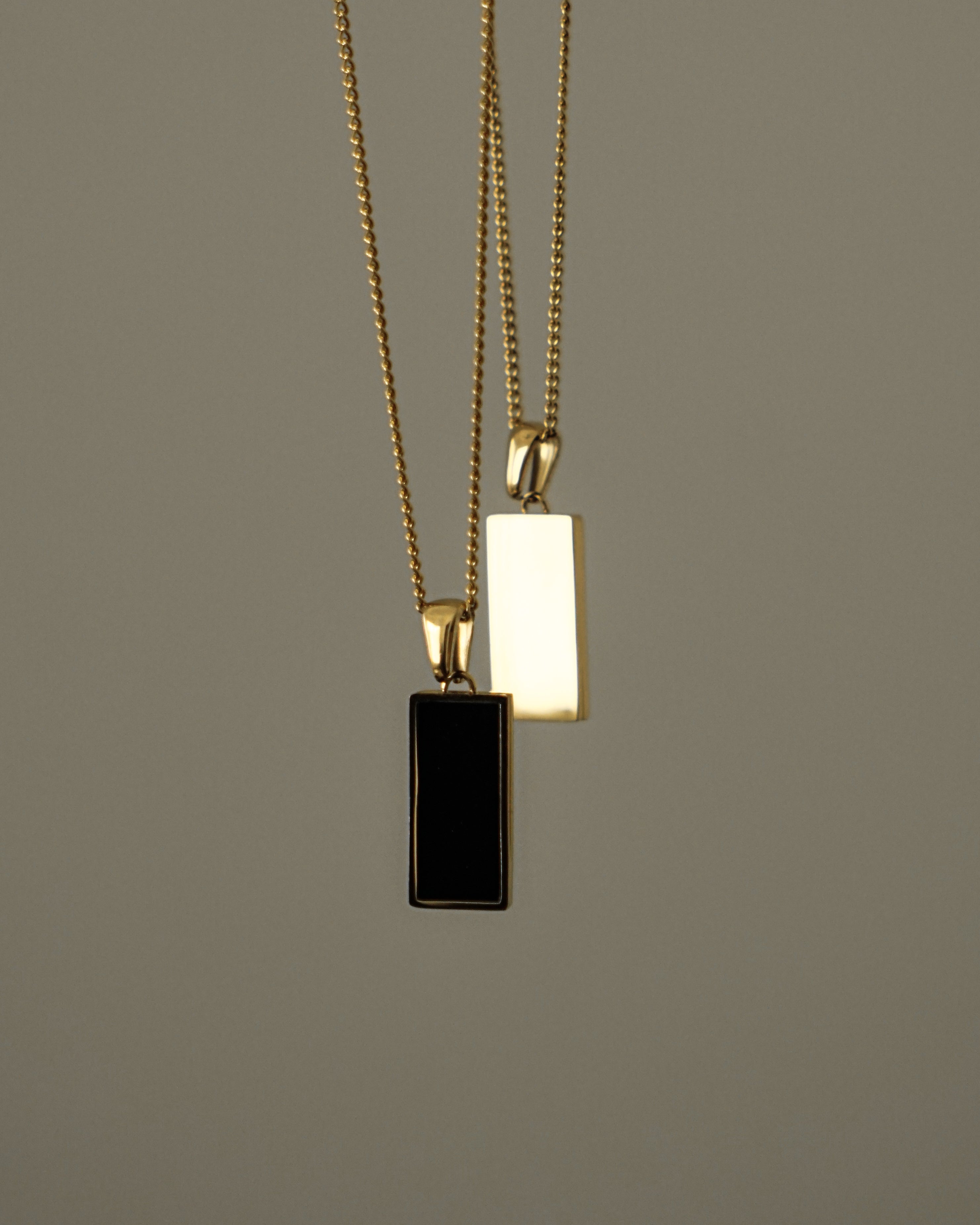 Ebda Black Pendant Necklace