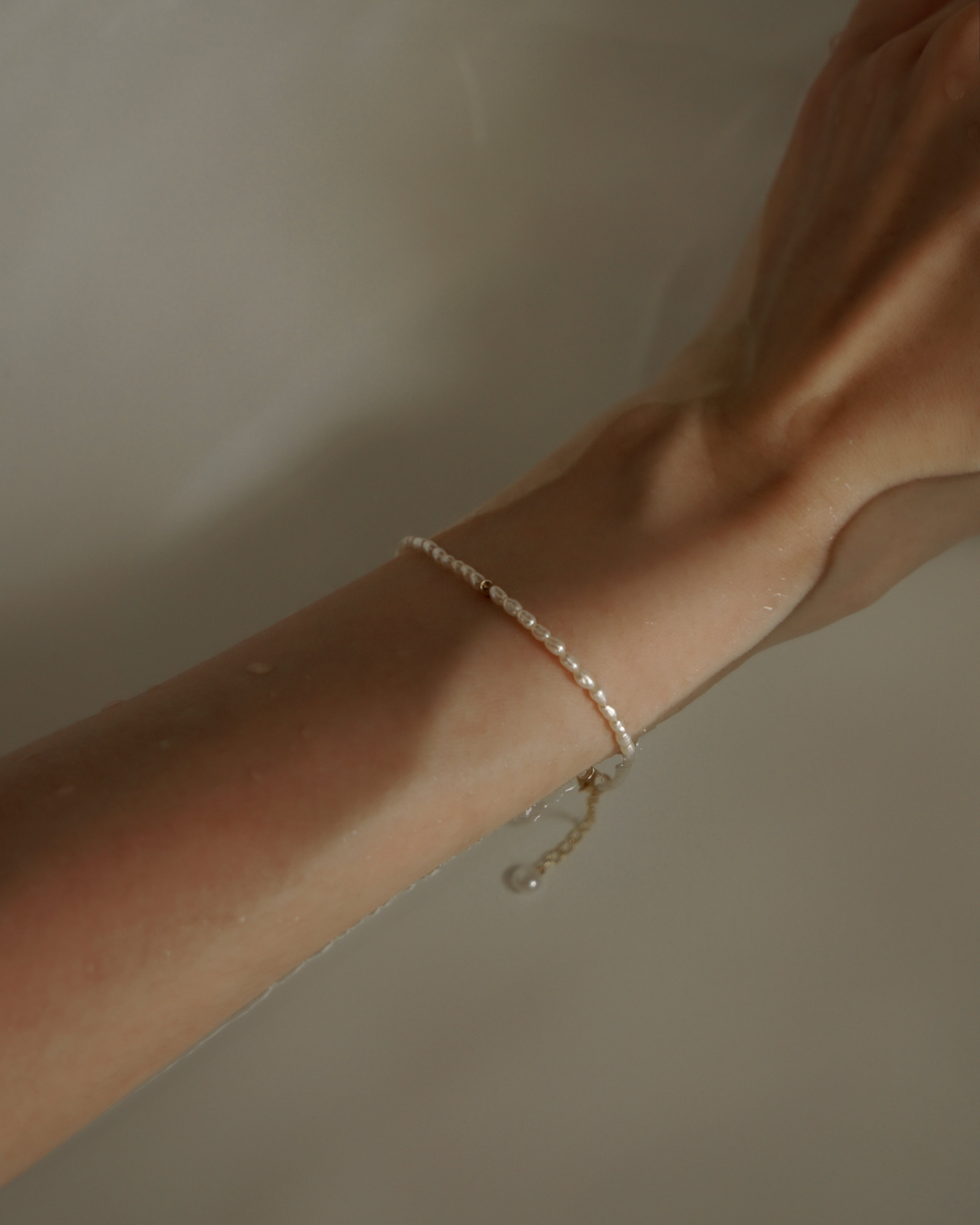 Hali Tiny Pearls Bracelet