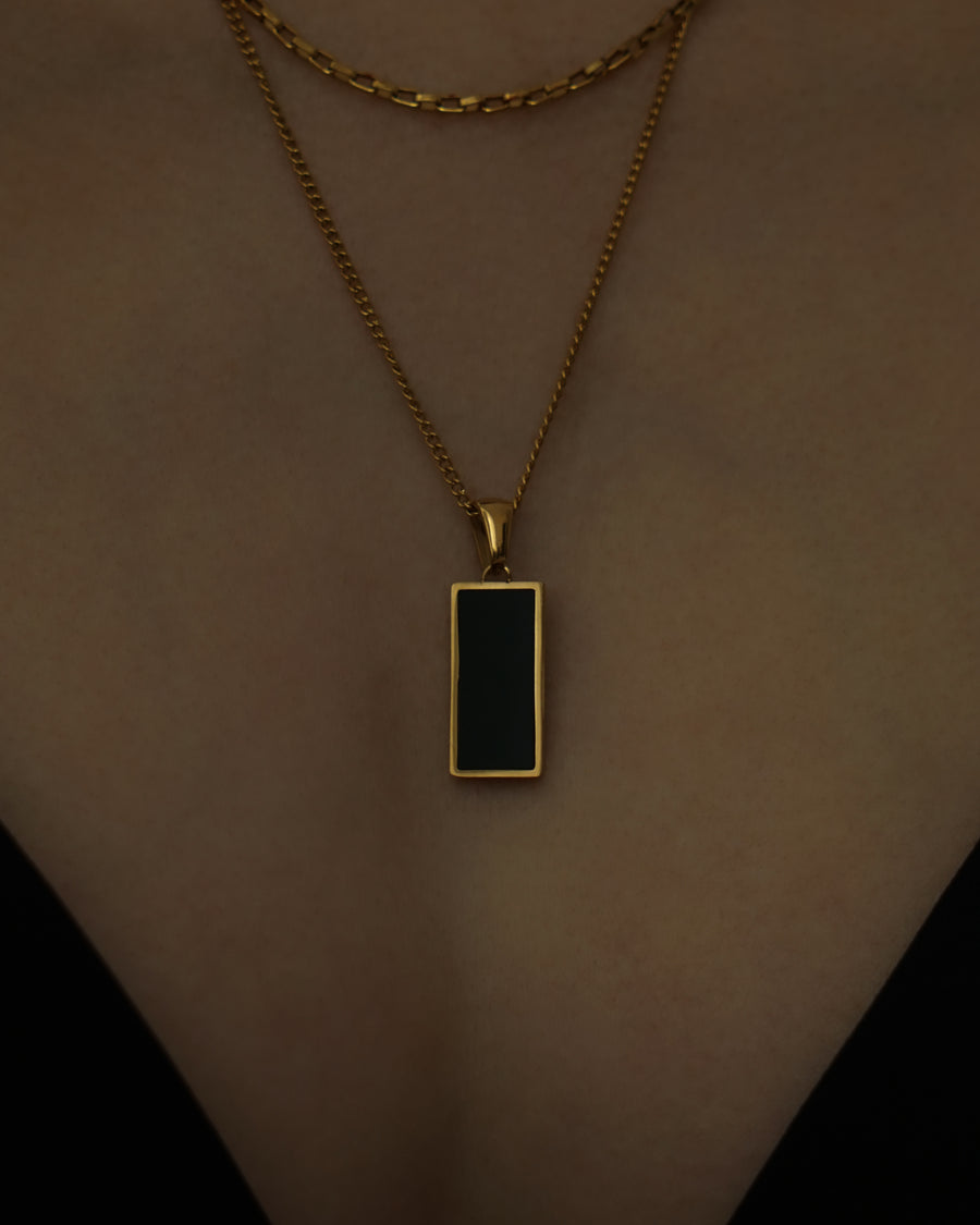 Ebda Black Pendant Necklace